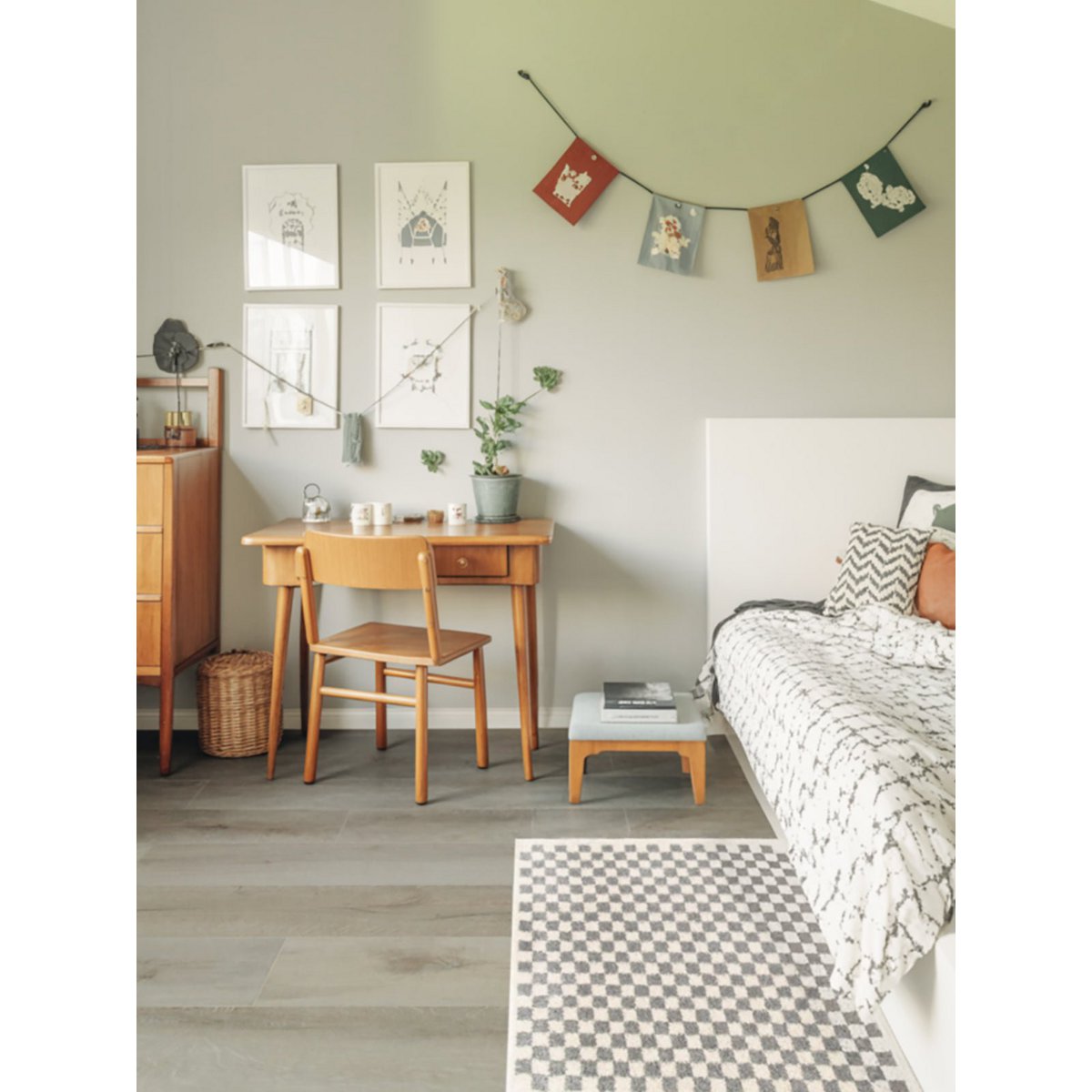 Soft and bulky chequered rug - Grey